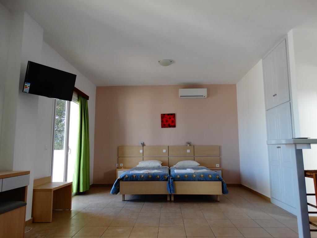Paradiso Hotel Sea View And Pool Suites Ipsos Corfu Pokoj fotografie