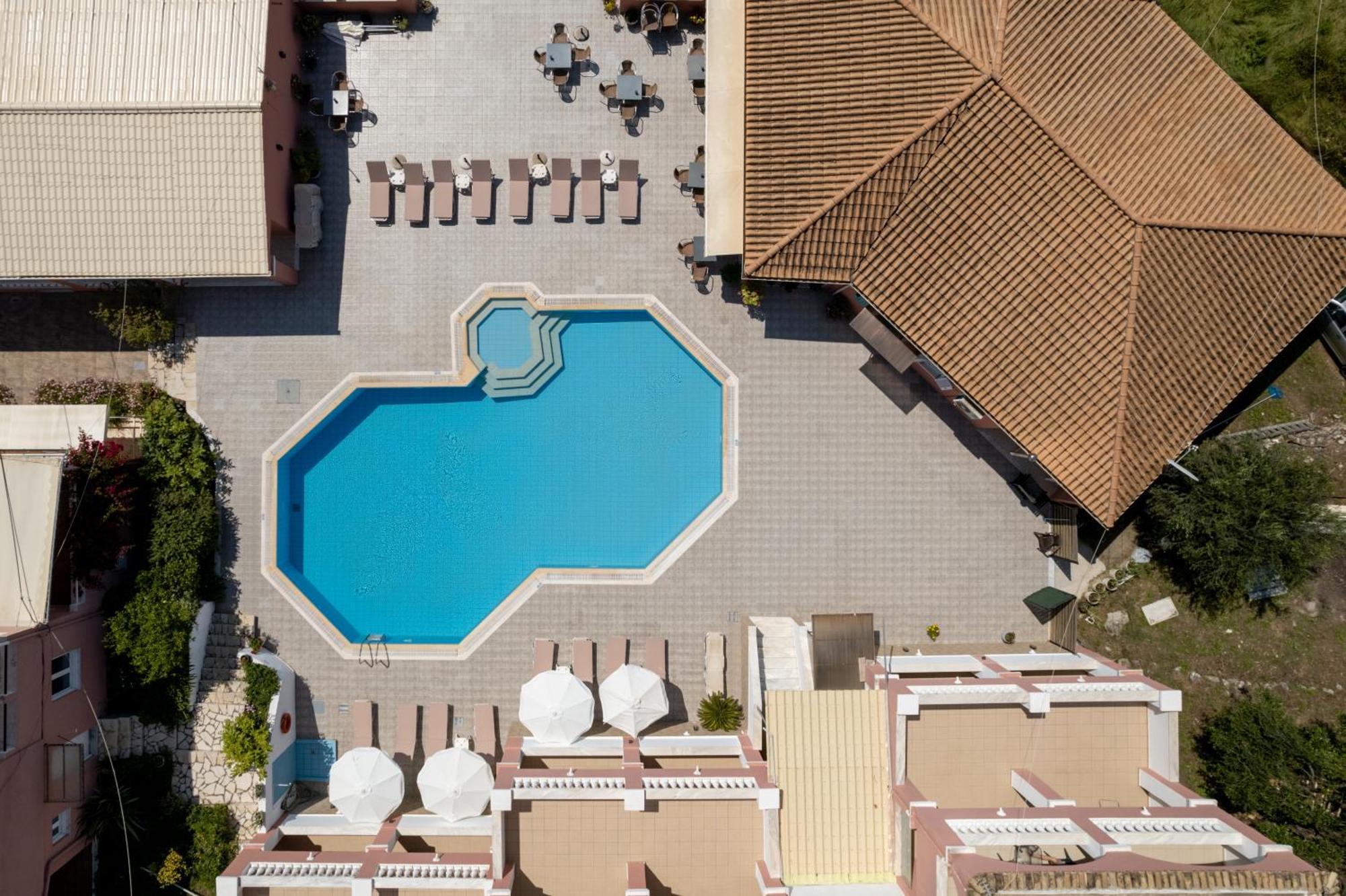 Paradiso Hotel Sea View And Pool Suites Ipsos Corfu Exteriér fotografie